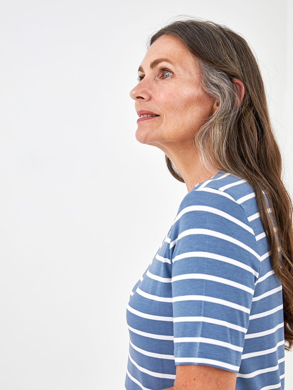 Blouse Femme Rayée à Manches Courtes et Encolure en V-1