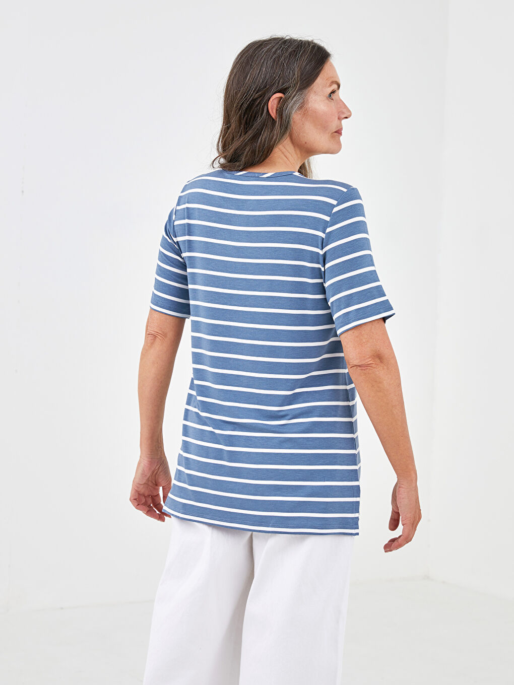 Blouse Femme Rayée à Manches Courtes et Encolure en V-3