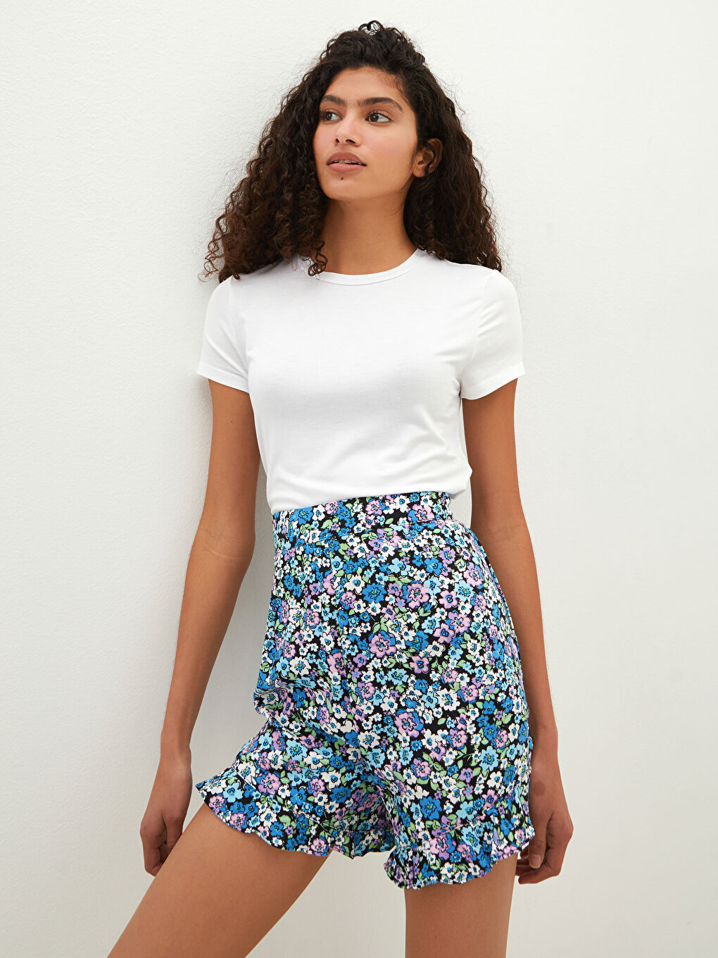 әйелдерге арналған өрнекті бүрмелі вискоза шолақ шалбар