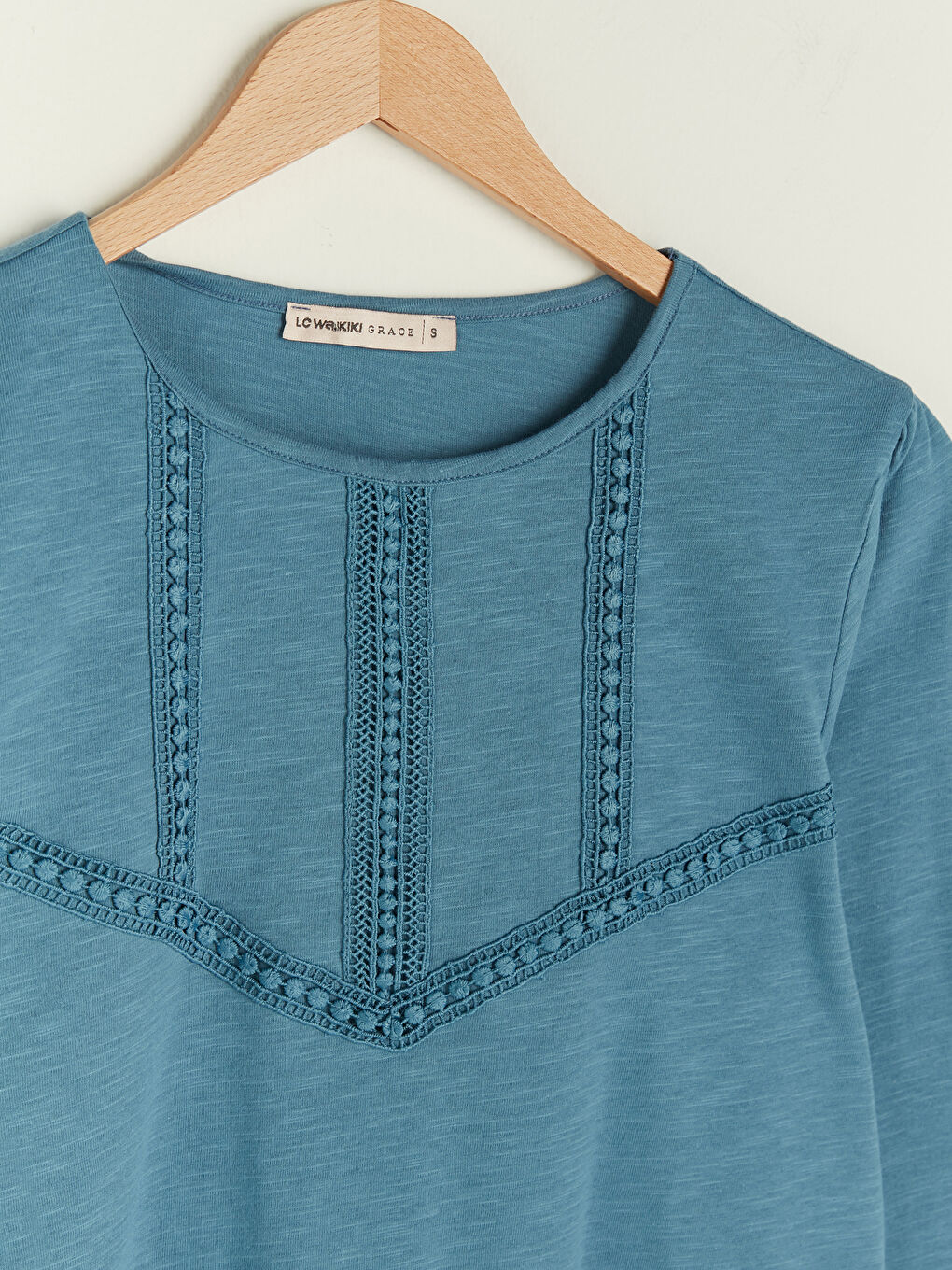 Mavi Bisiklet Yaka Nakışlı Uzun Kollu Kadın Bluz-2