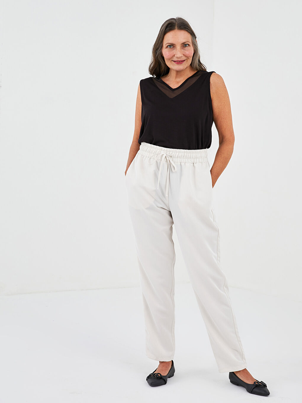 یاخەی V بێ قۆڵ سادە ڤیسکۆز تانکی سەرەوە - ئافرەتان-1