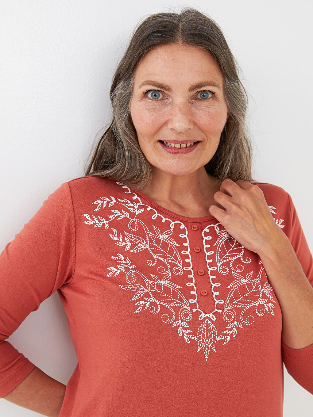 Crew Neck Embroidered Long Sleeve Crepe Fabric Women's Blouse-2