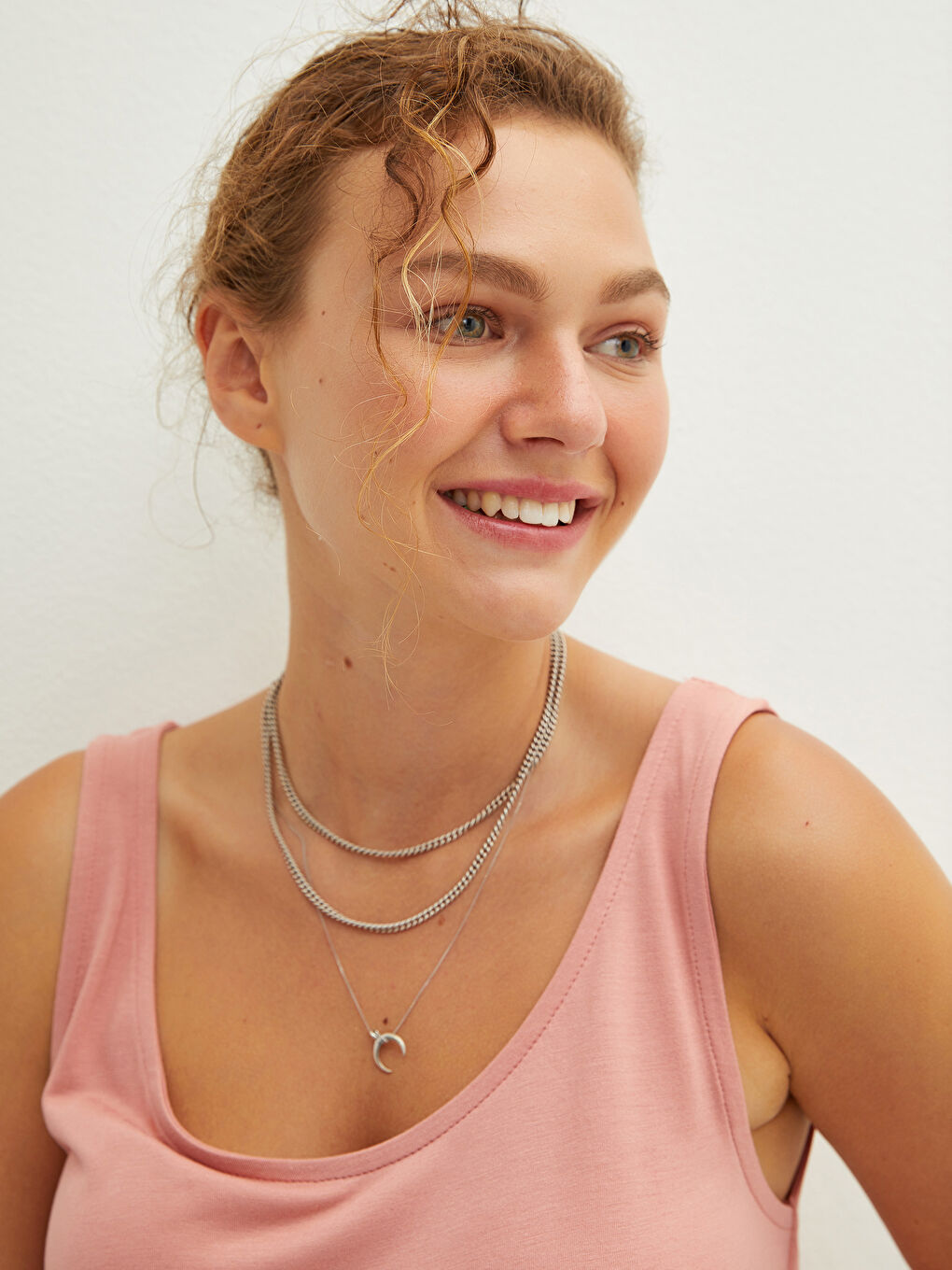 Pembe U Yaka Askılı Baskılı Viskon Kadın Atlet-2