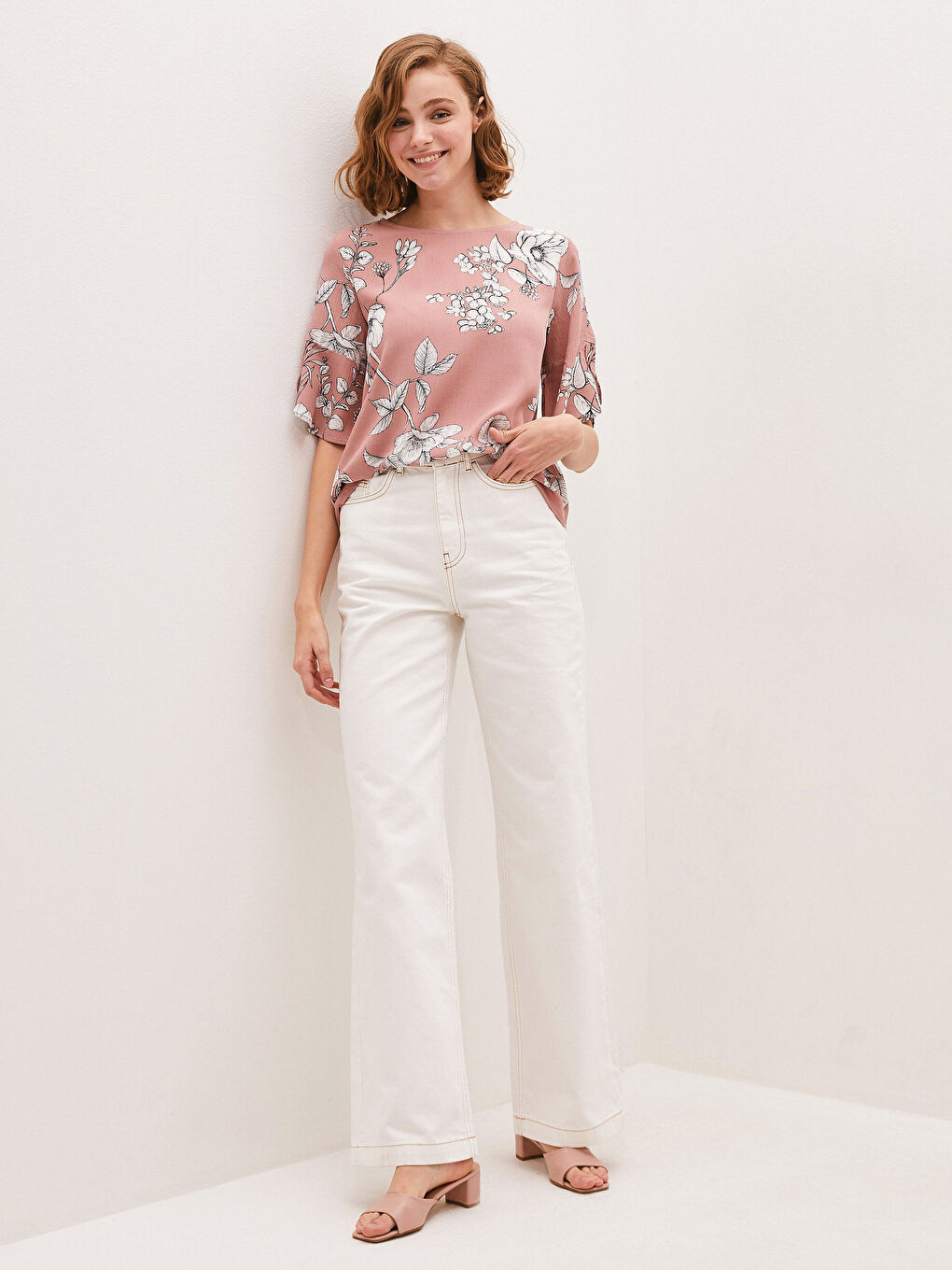 Crew Neck Floral Short Sleeve Viscose Women's Blouse-2