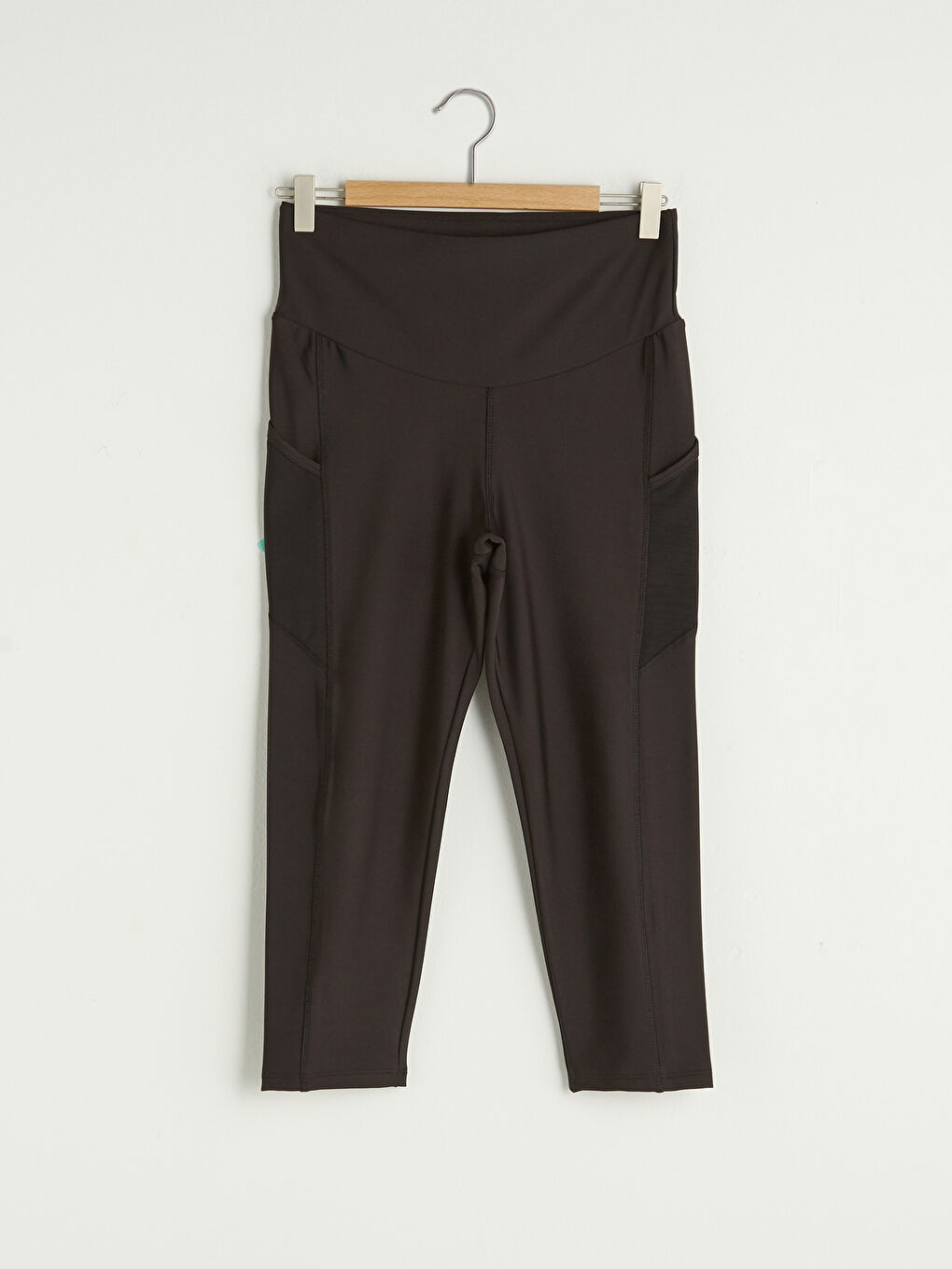 Siyah Beli Lastikli Cep Detaylı Kadın Spor Tayt-11