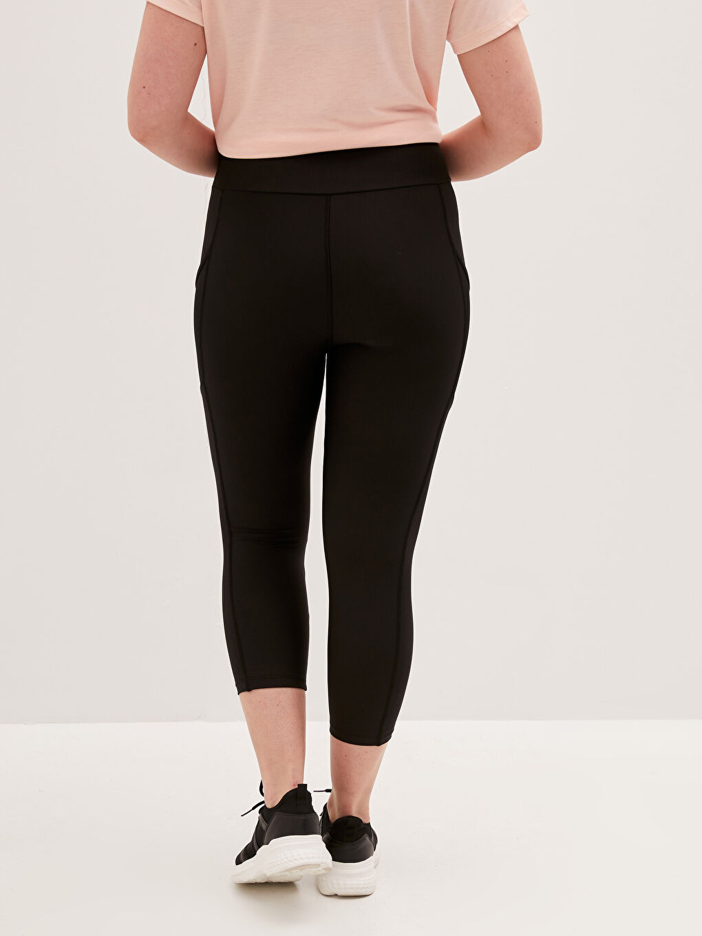 Siyah Beli Lastikli Cep Detaylı Kadın Spor Tayt-9