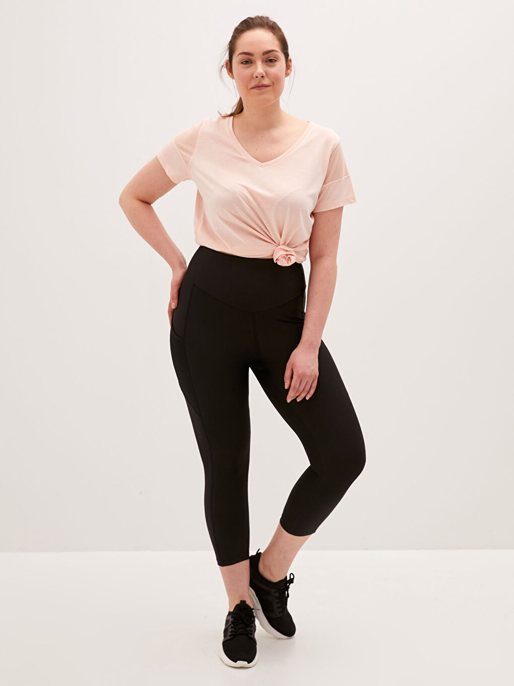 Siyah Beli Lastikli Cep Detaylı Kadın Spor Tayt-10