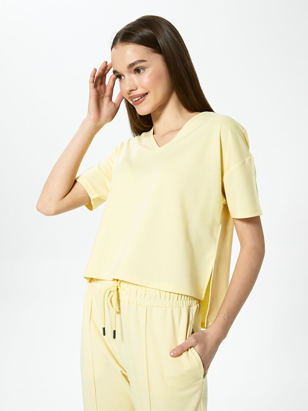 V-Neck Plain Short Sleeve Women's T-Shirt-1