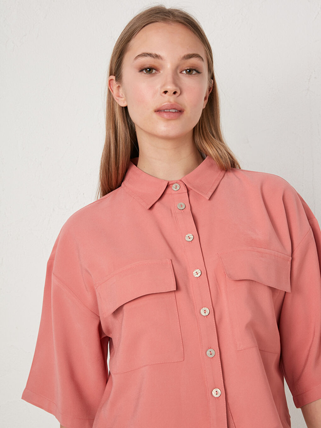 Short Sleeve Women's Shirt With Pocket Detailed Button Closure-2