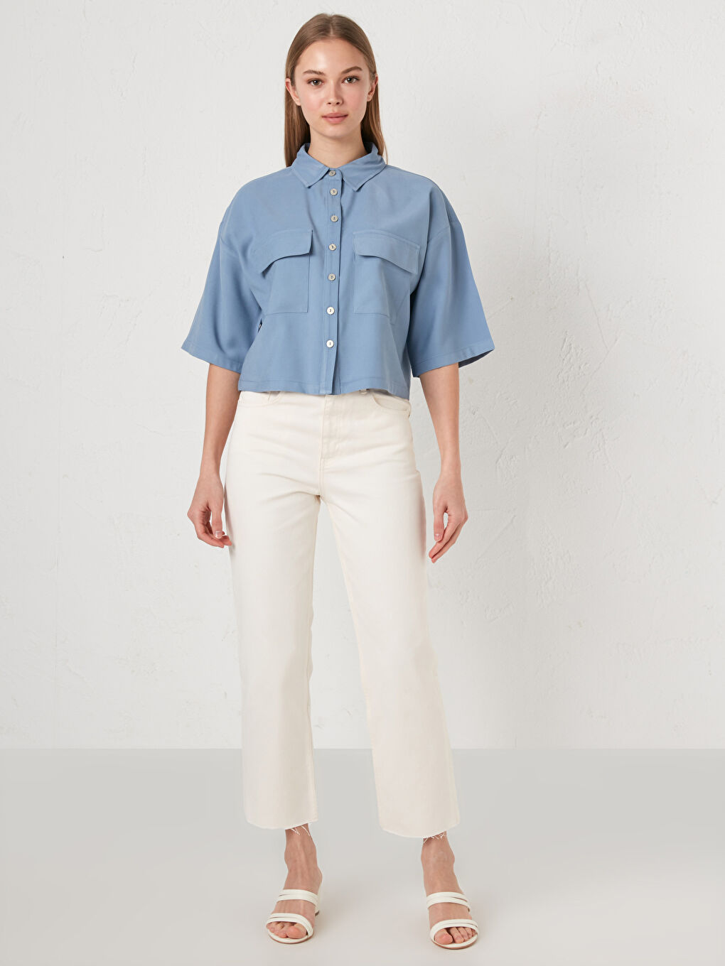 Pocket Detailed Button Closure Short Sleeve Women's Shirt-5