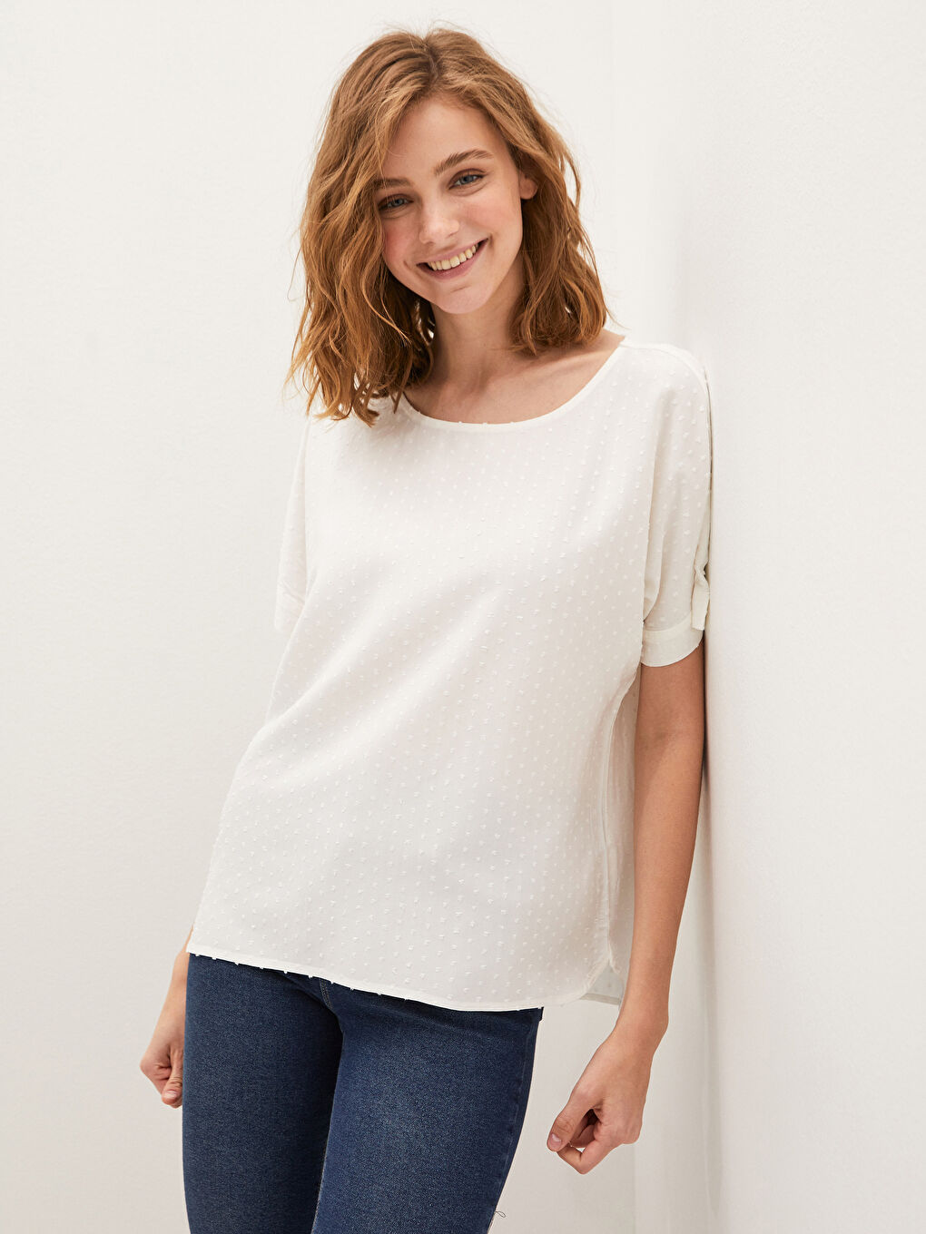 Ekru Bisiklet Yaka Desenli Kısa Kollu Viskon Kadın Bluz-4