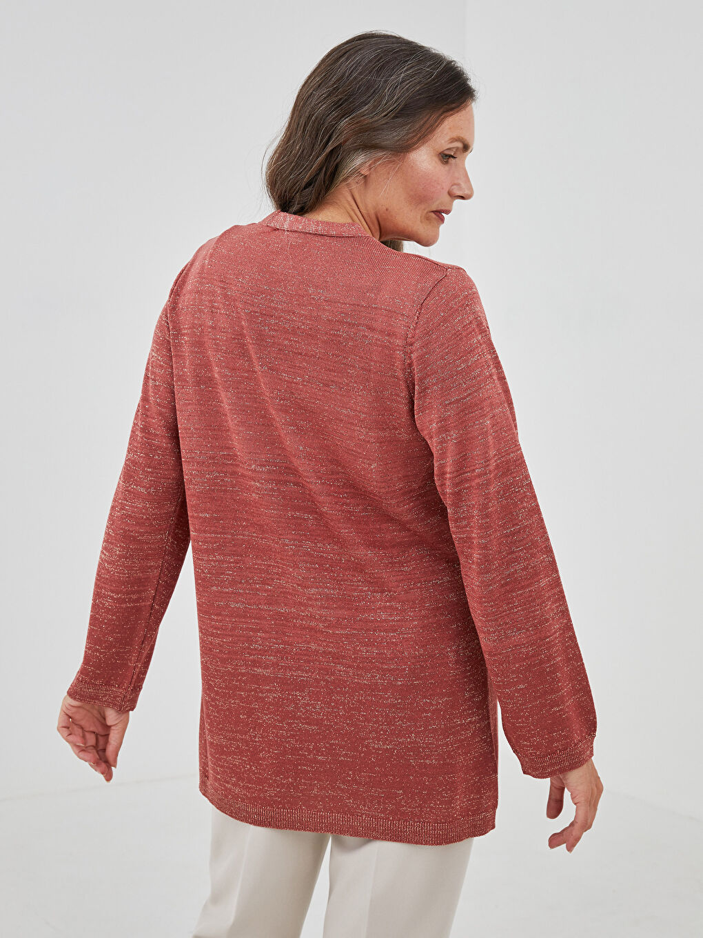 Kahverengi V Yaka Parlak Sim Detaylı Uzun Kollu Kadın Triko Hırka-3