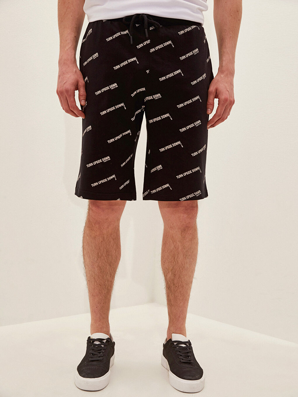 شورت رجالي بنقشة بقصة رفيعة-3