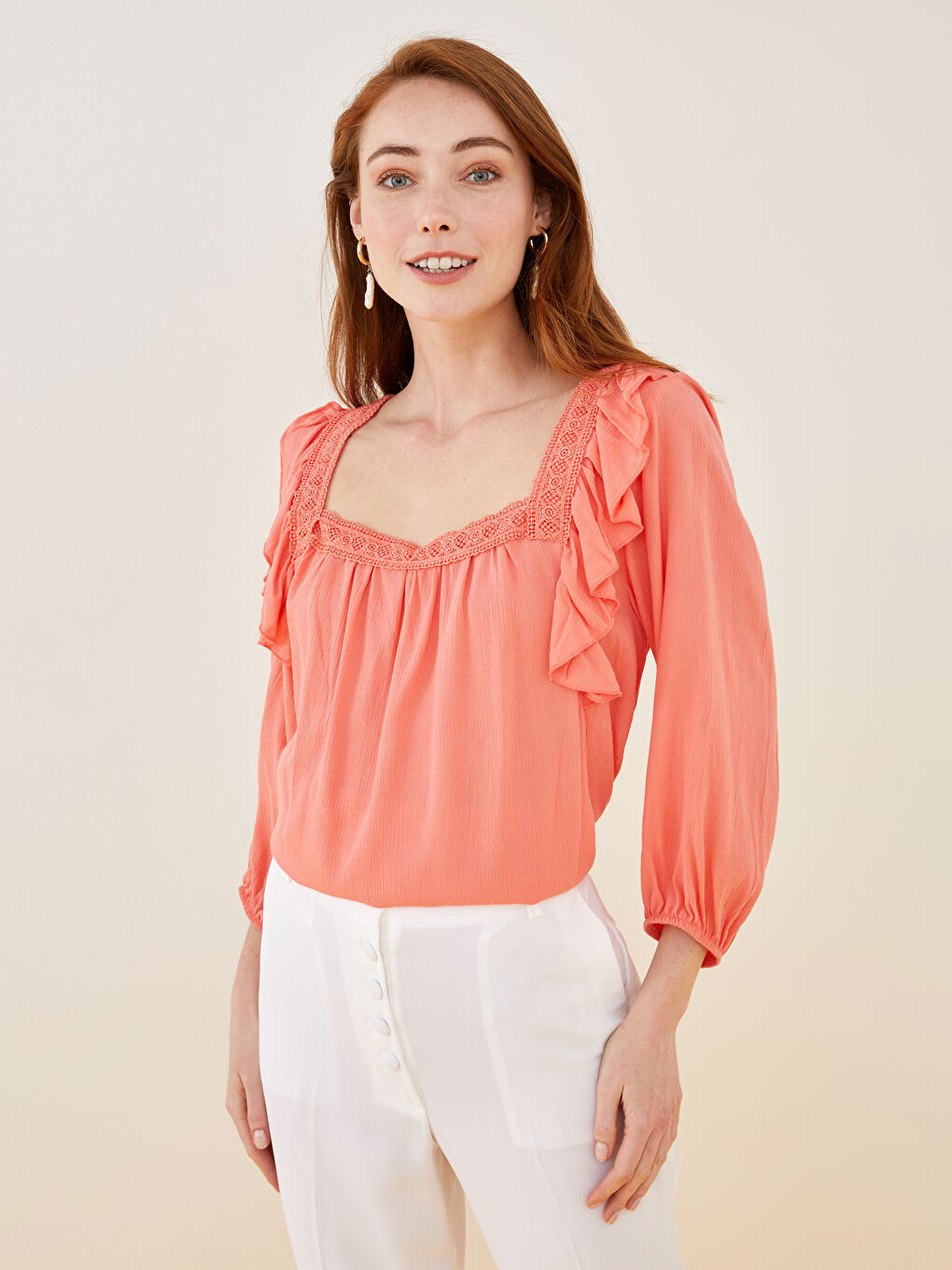 Mercan Kare Yaka Nakışlı Uzun Kollu Viskon Kadın Bluz-3