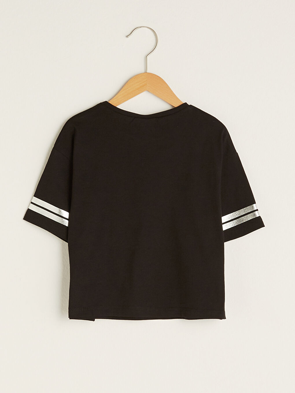 Siyah Bisiklet Yaka Baskılı Kısa Kollu Pamuklu Kız Çocuk Tişört-1