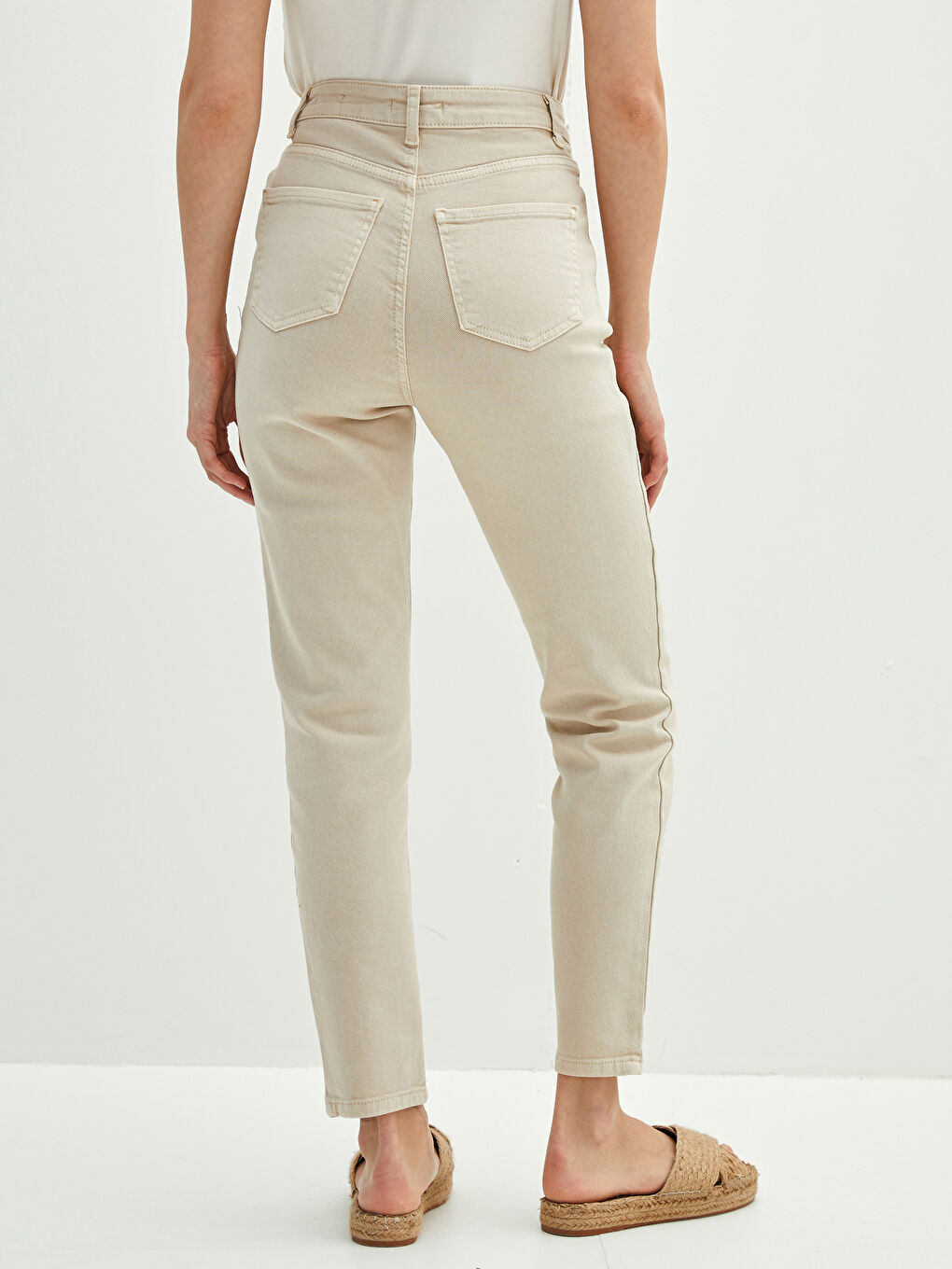 High Waist Slim Fit Pocket Detailed Women's Jean Trousers-4