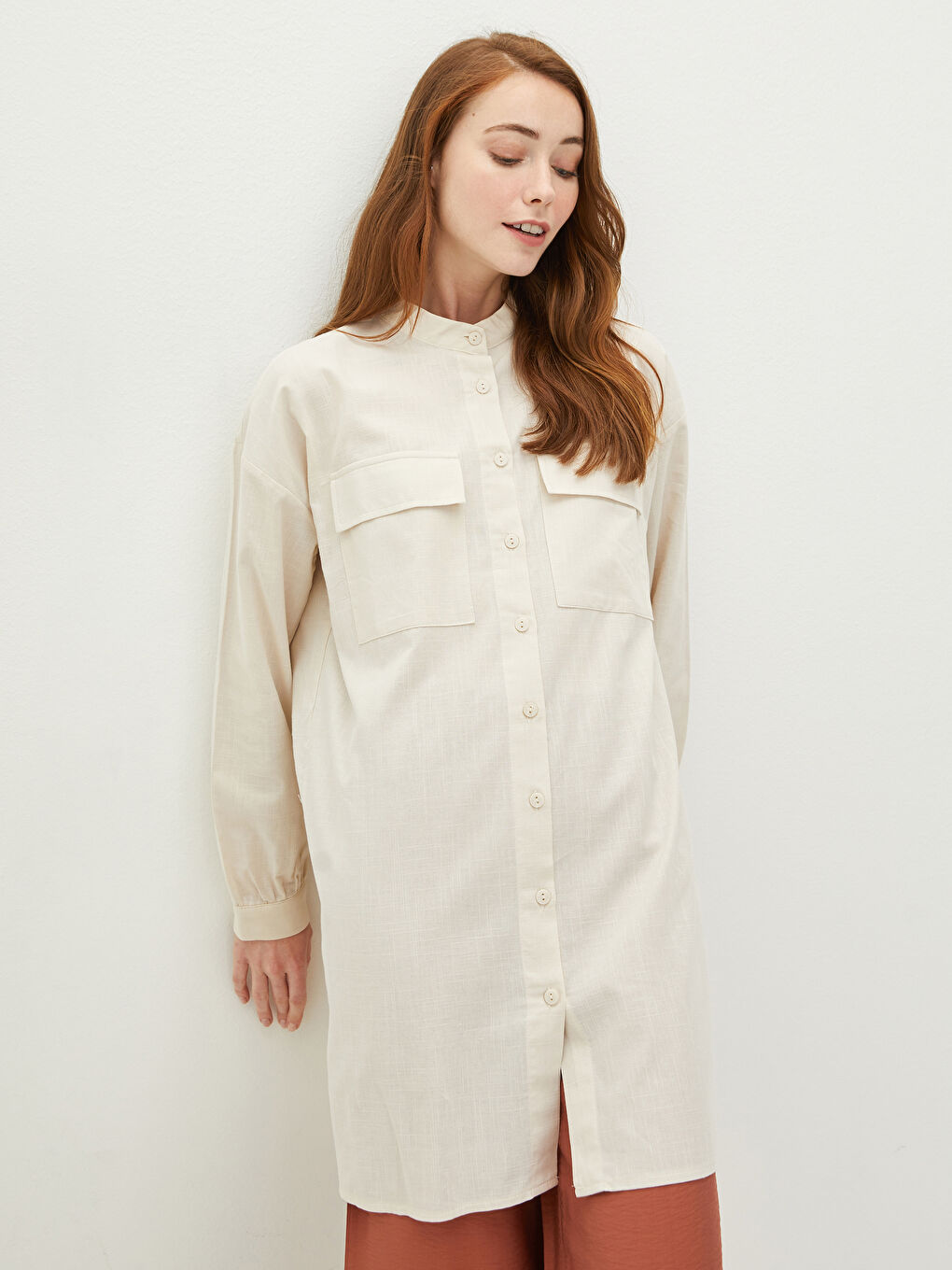 Tunică Supradimensionată pentru Femei cu Guler de Judecător, Detalii Buzunar și Mânecă Lungă