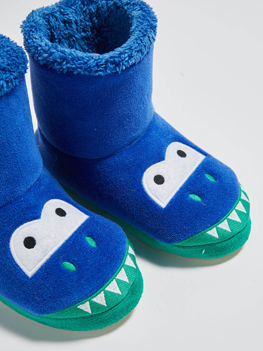 Mavi Pelüş 3D Görünümlü Erkek Çocuk Ev Botu-2