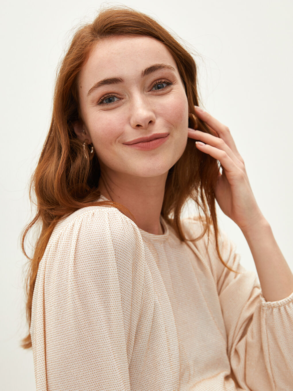 بلوزة حمل بأكمام طويلة مستقيمة برقبة دائرية-3