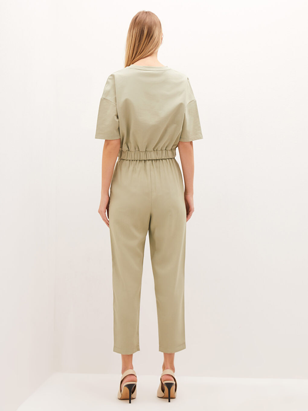 Yeşil Bisiklet Yaka Düz Kısa Kollu Crop Kadın Sweatshirt-1