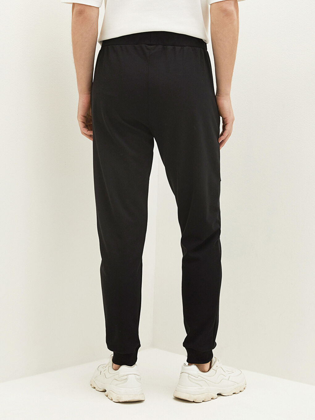 Siyah Slim Fit Erkek Eşofman Altı-3