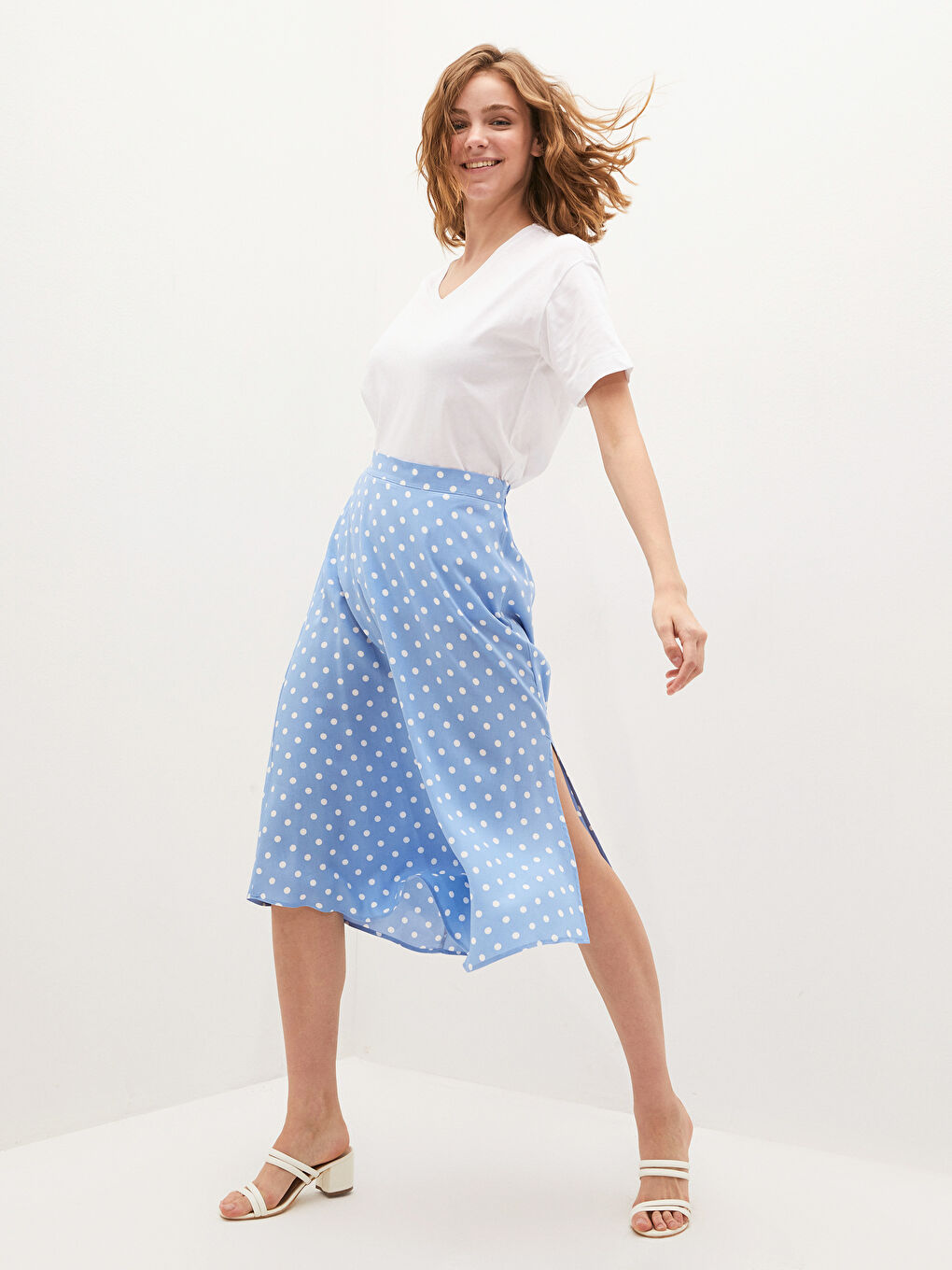 Mavi Beli Lastikli Puantiye Desenli Viskon Kadın Etek-5