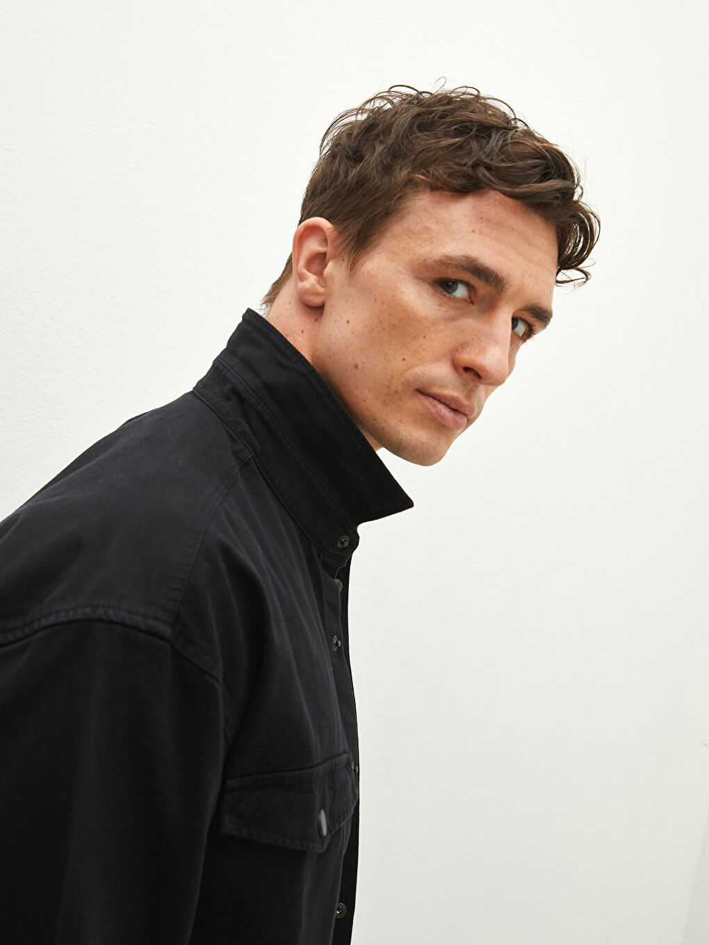 Siyah Oversize Uzun Kollu Gabardin Erkek Gömlek-3