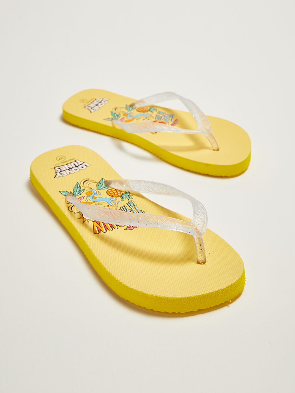 Tweety Printed Women's Flip-Flops Beach Slippers-2