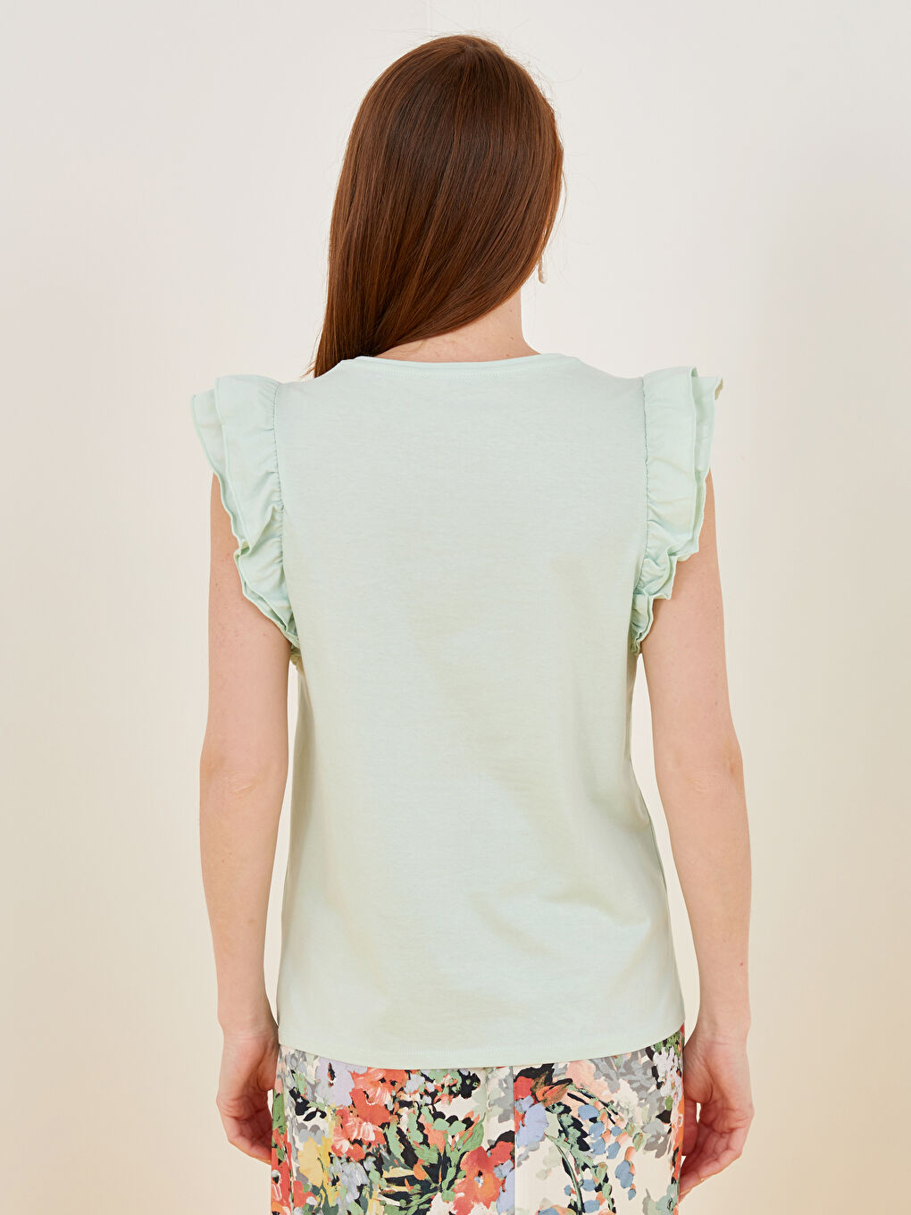 Yeşil Bisiklet Yaka Fırfır Detaylı Kolsuz Pamuklu Kadın Tişört-3