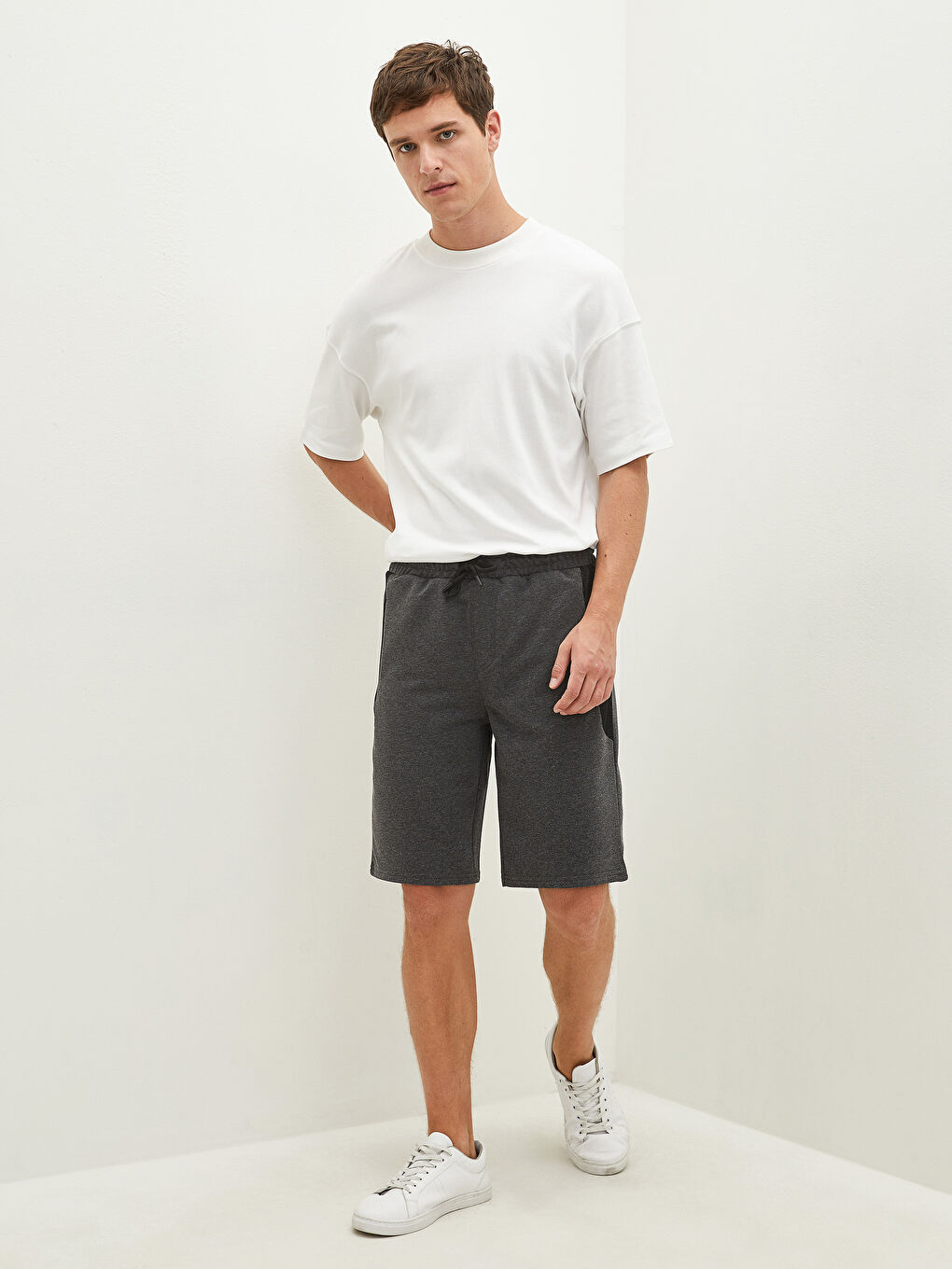 Antrasit Dar Kalıp Erkek Spor Şort-1