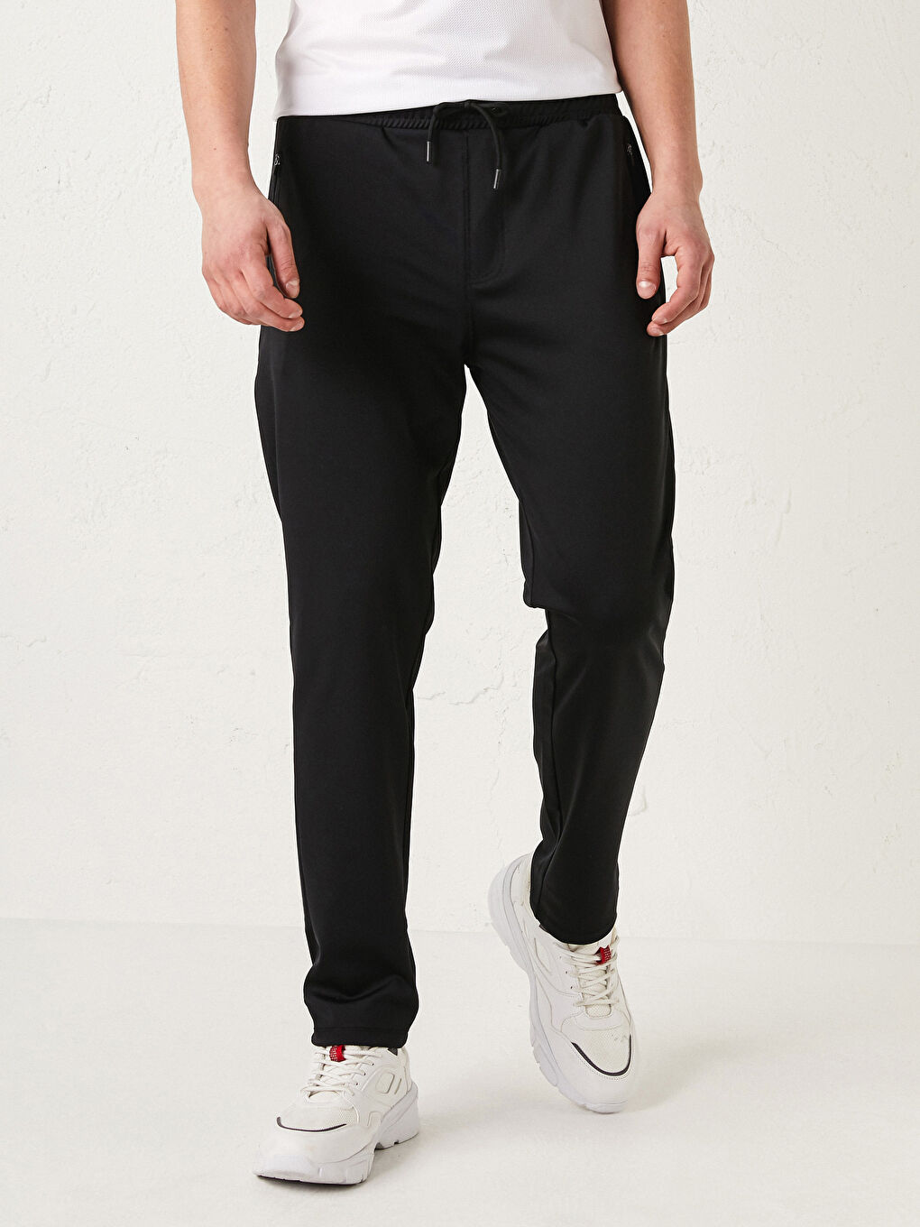 Siyah Standart Kalıp Aktif Spor Erkek Eşofman Altı-2