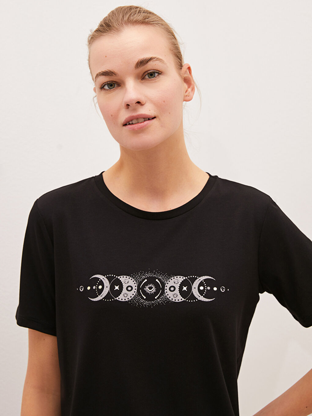 Женская футболка с круглым вырезом и короткими рукавами с принтом-2