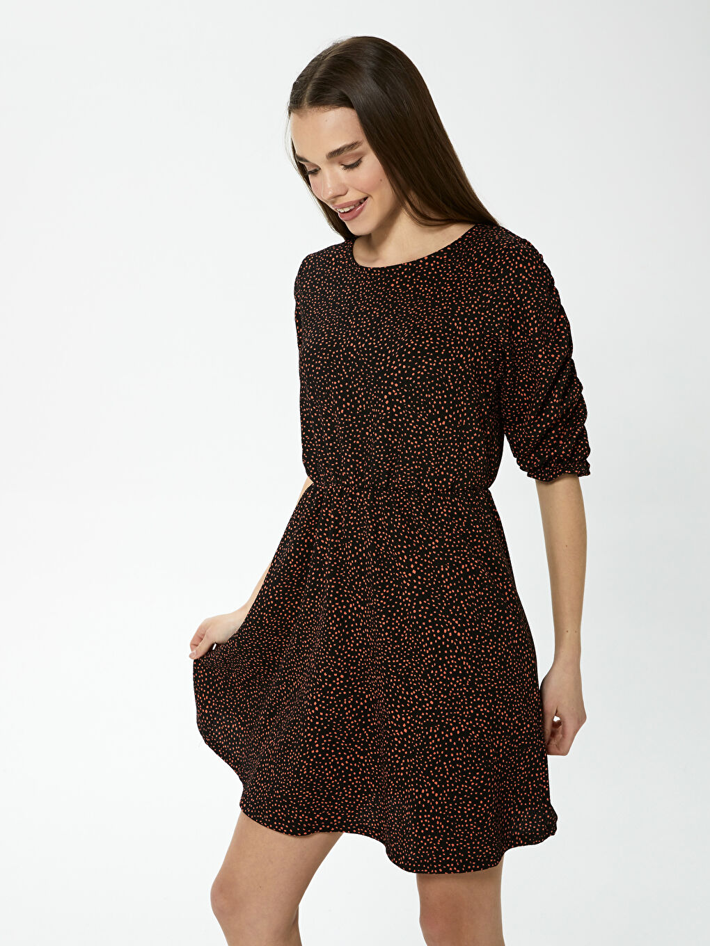 Siyah Bisiklet Yaka Desenli Kadın Elbise-1