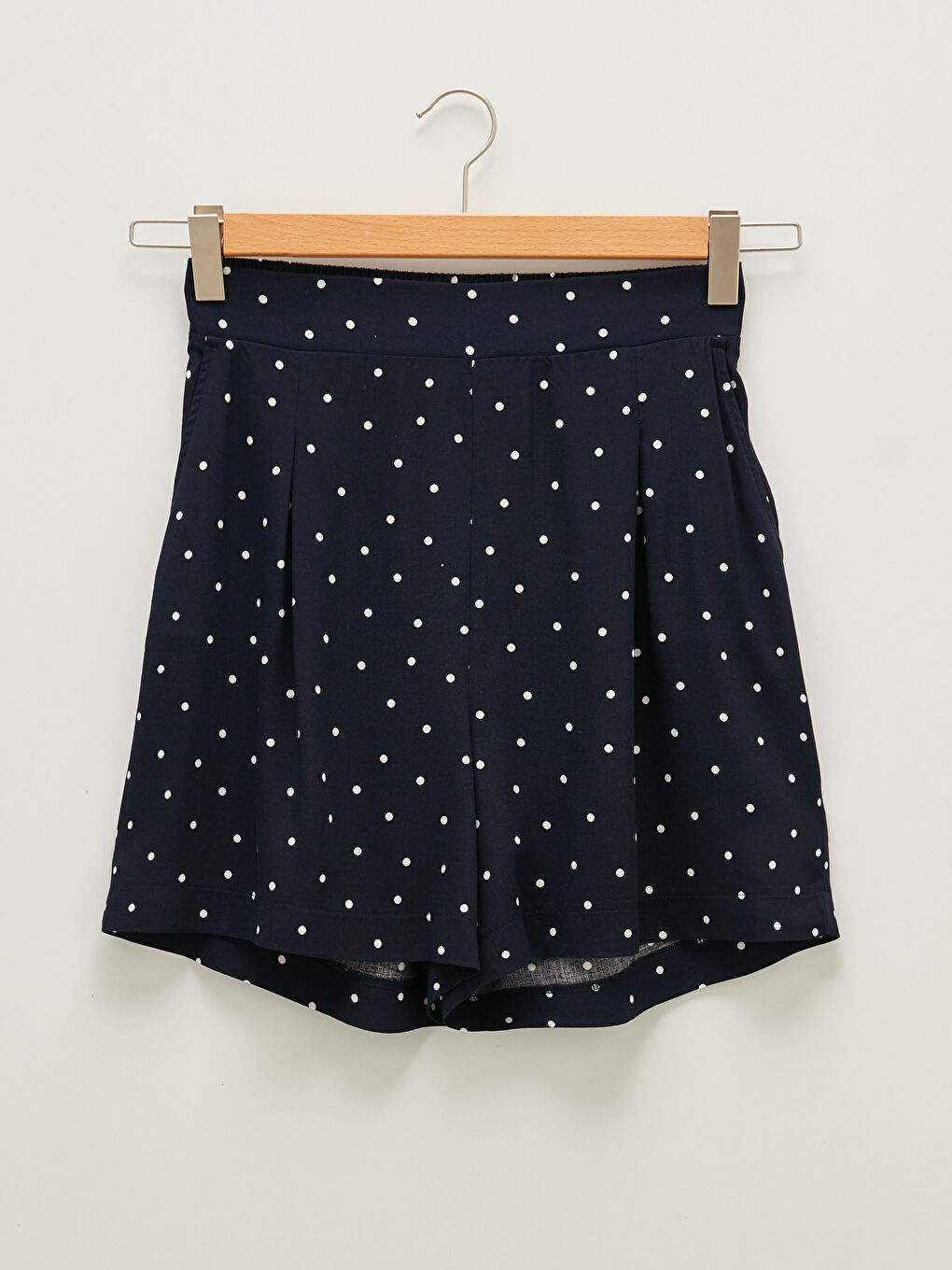 Shorts pour Femmes en Viscose à Taille Élastique à Pois avec Détails de Poche-5