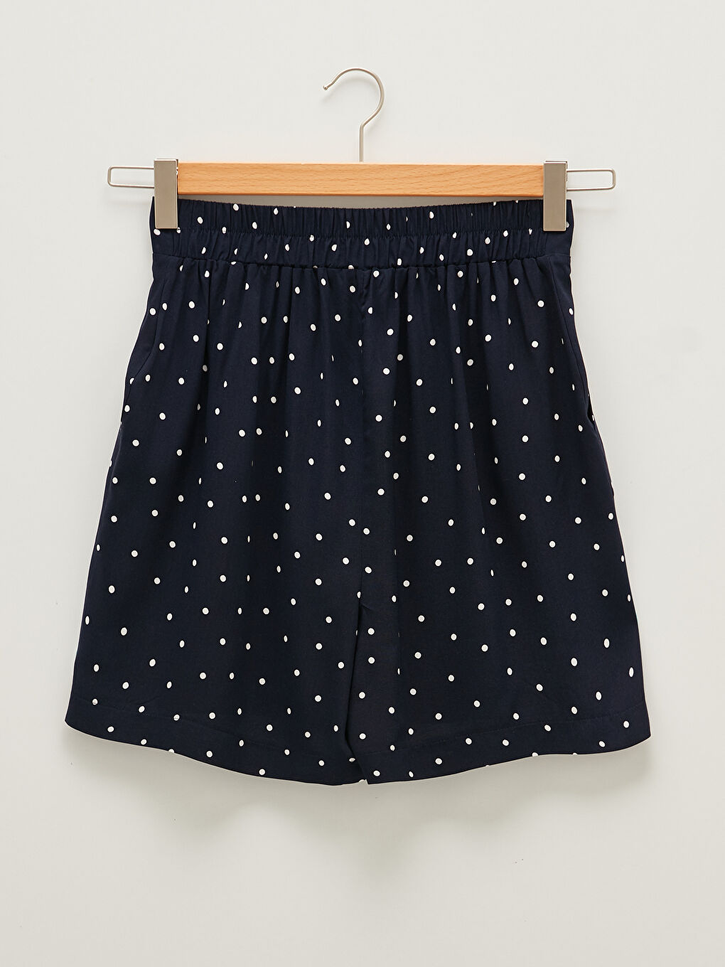 Shorts pour Femmes en Viscose à Taille Élastique à Pois avec Détails de Poche-6