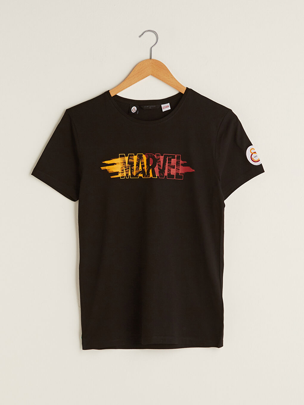 Siyah Bisiklet Yaka Kısa Kollu Galatasaray Baskılı Penye Erkek Tişört-4