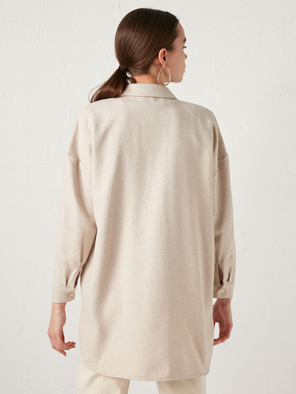 Риза с джобове, права, с дълъг ръкав за жени-4