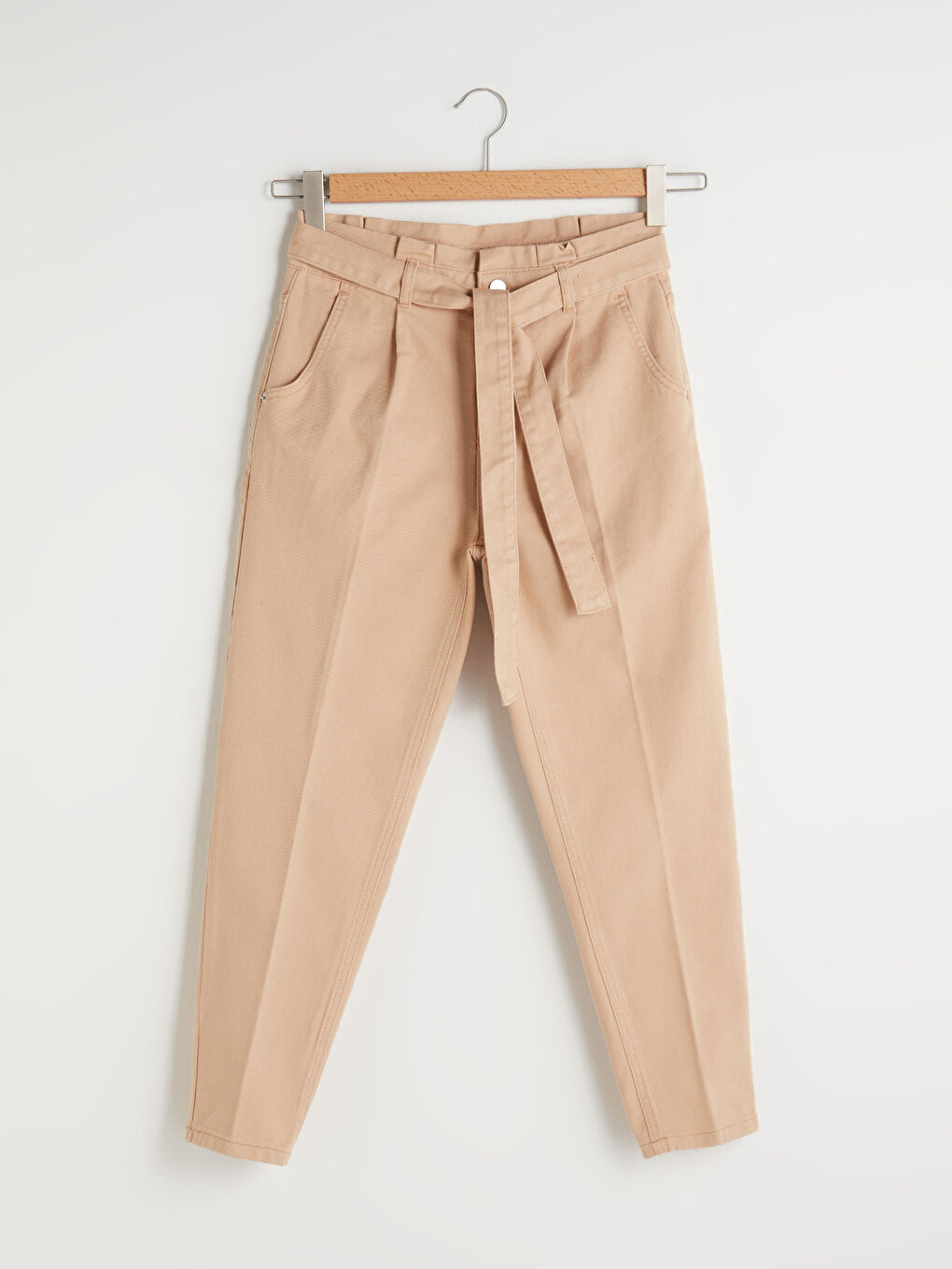 Carrot Cut Women Jean Trousers With High Waist Ankle Length Waist Belt