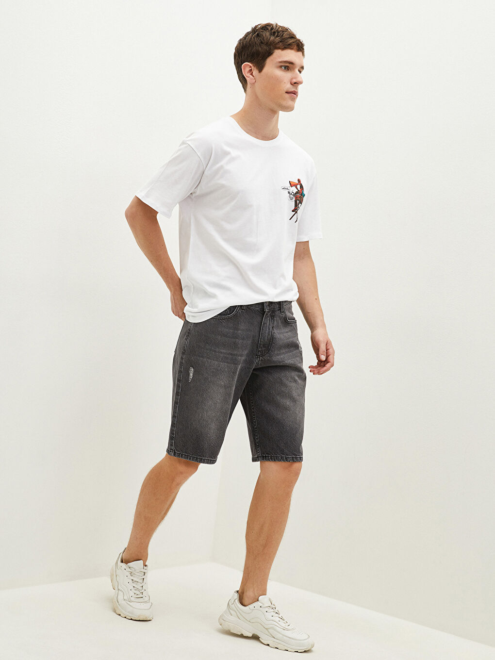 Standard Fit Men's Denim Shorts