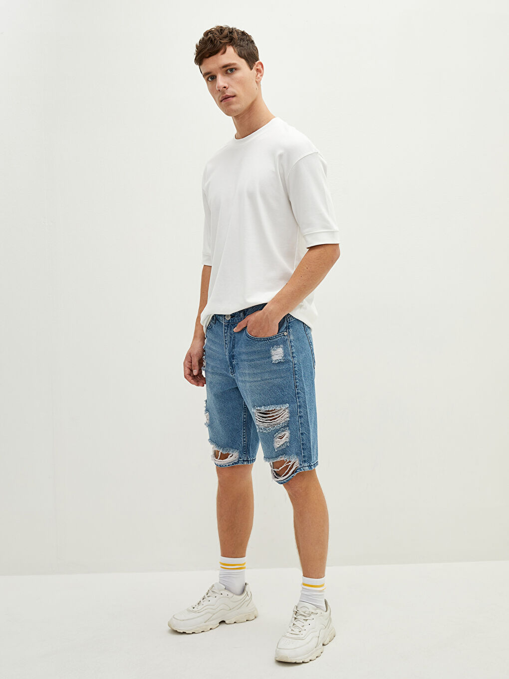 İndigo Standart Kalıp Erkek Jean Şort-1