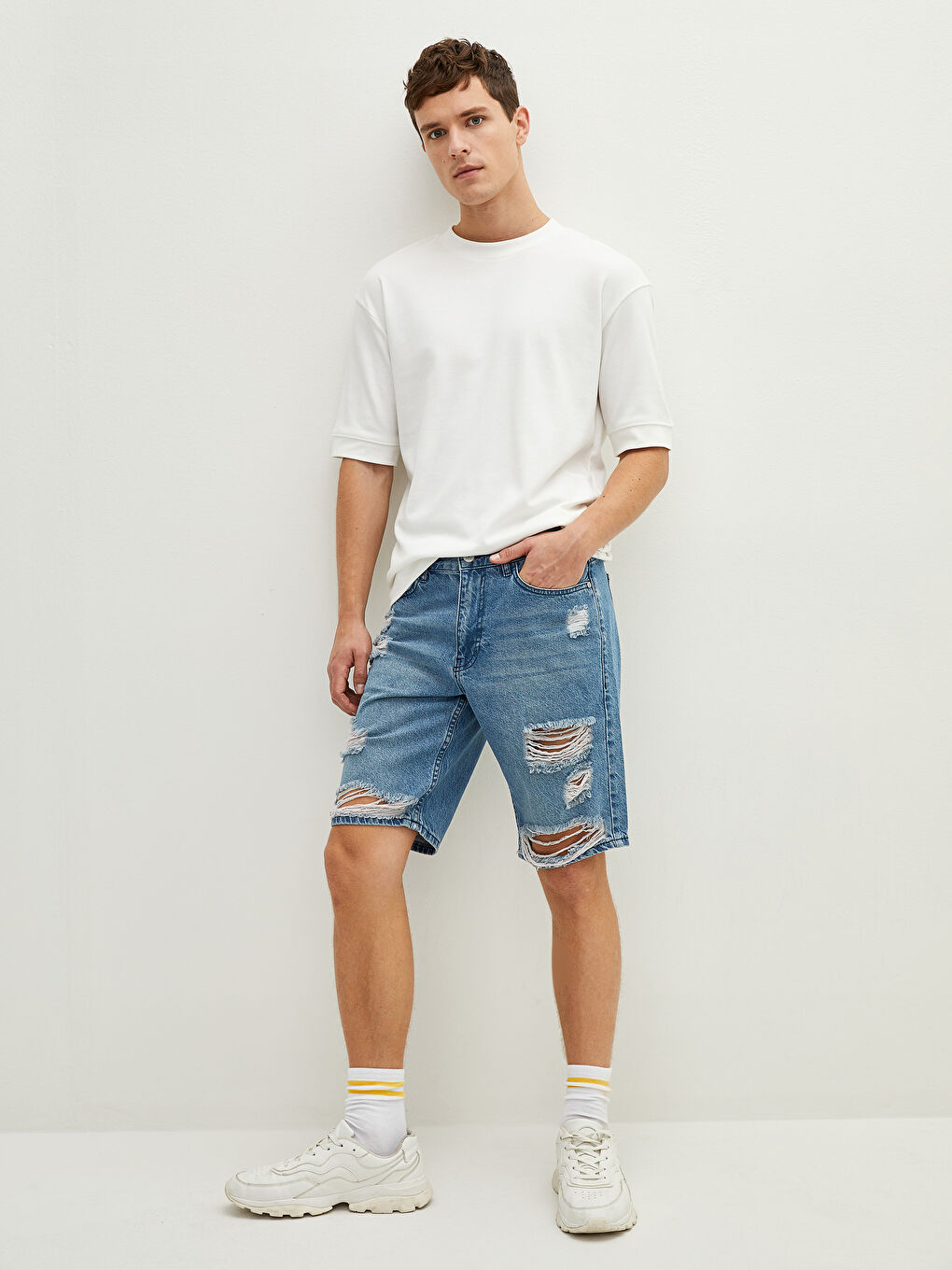 İndigo Standart Kalıp Erkek Jean Şort-4