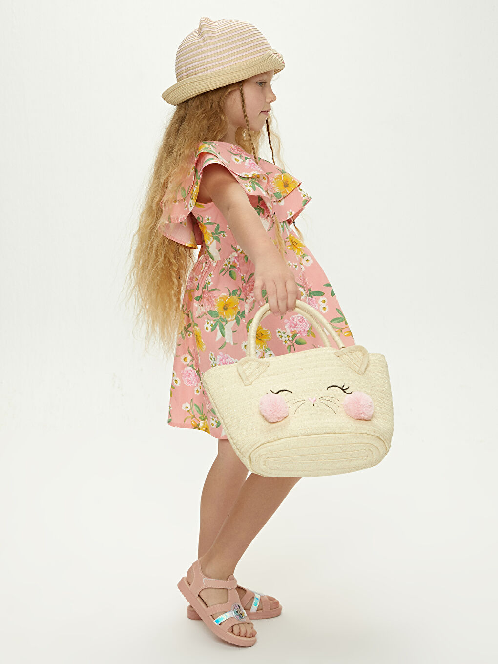 فستان بنت بوبلين بتفاصيل دولاب و نقش زهور-7