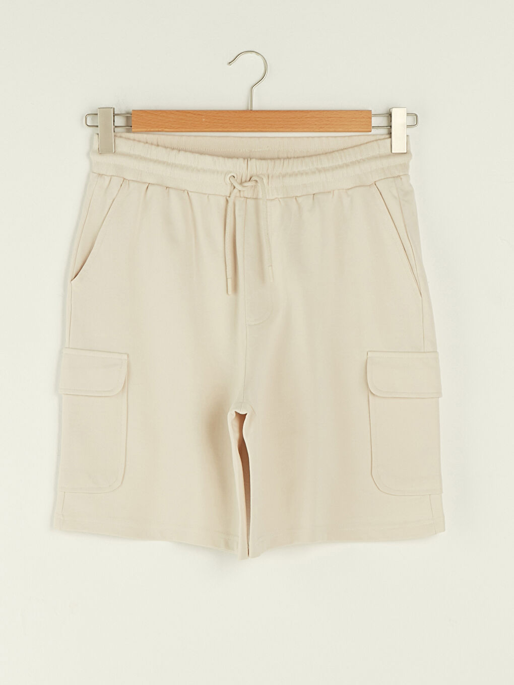 Bej Standart Kalıp Beli Bağlama Detaylı Erkek Şort-4