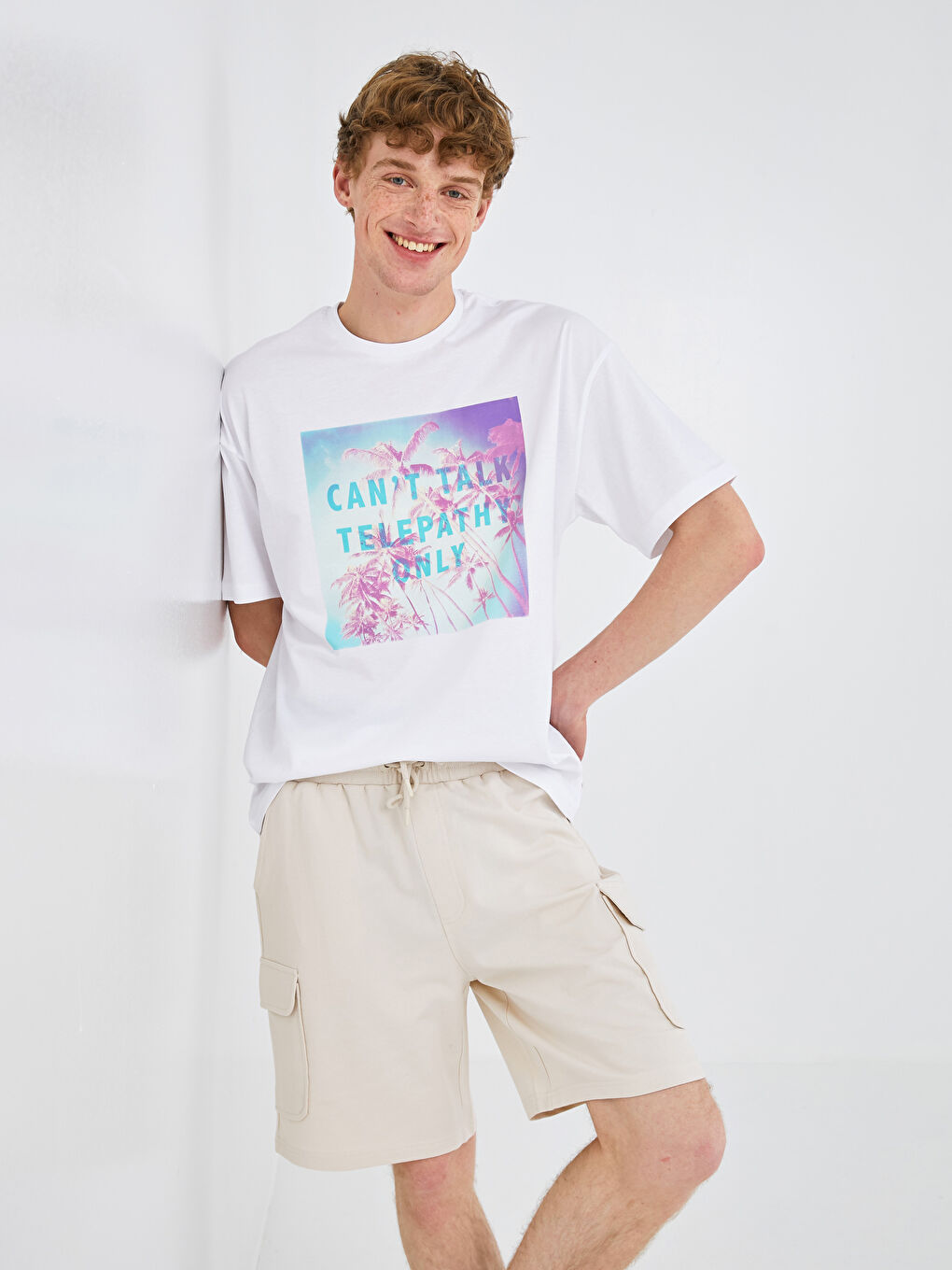 Bej Standart Kalıp Beli Bağlama Detaylı Erkek Şort-1