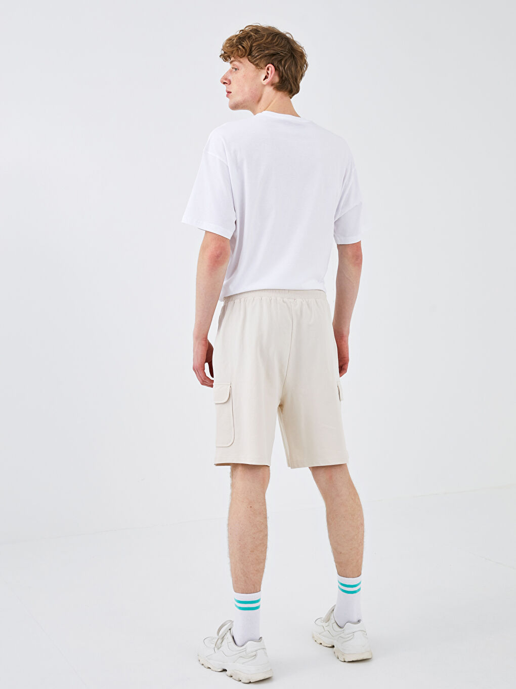 Bej Standart Kalıp Beli Bağlama Detaylı Erkek Şort-2