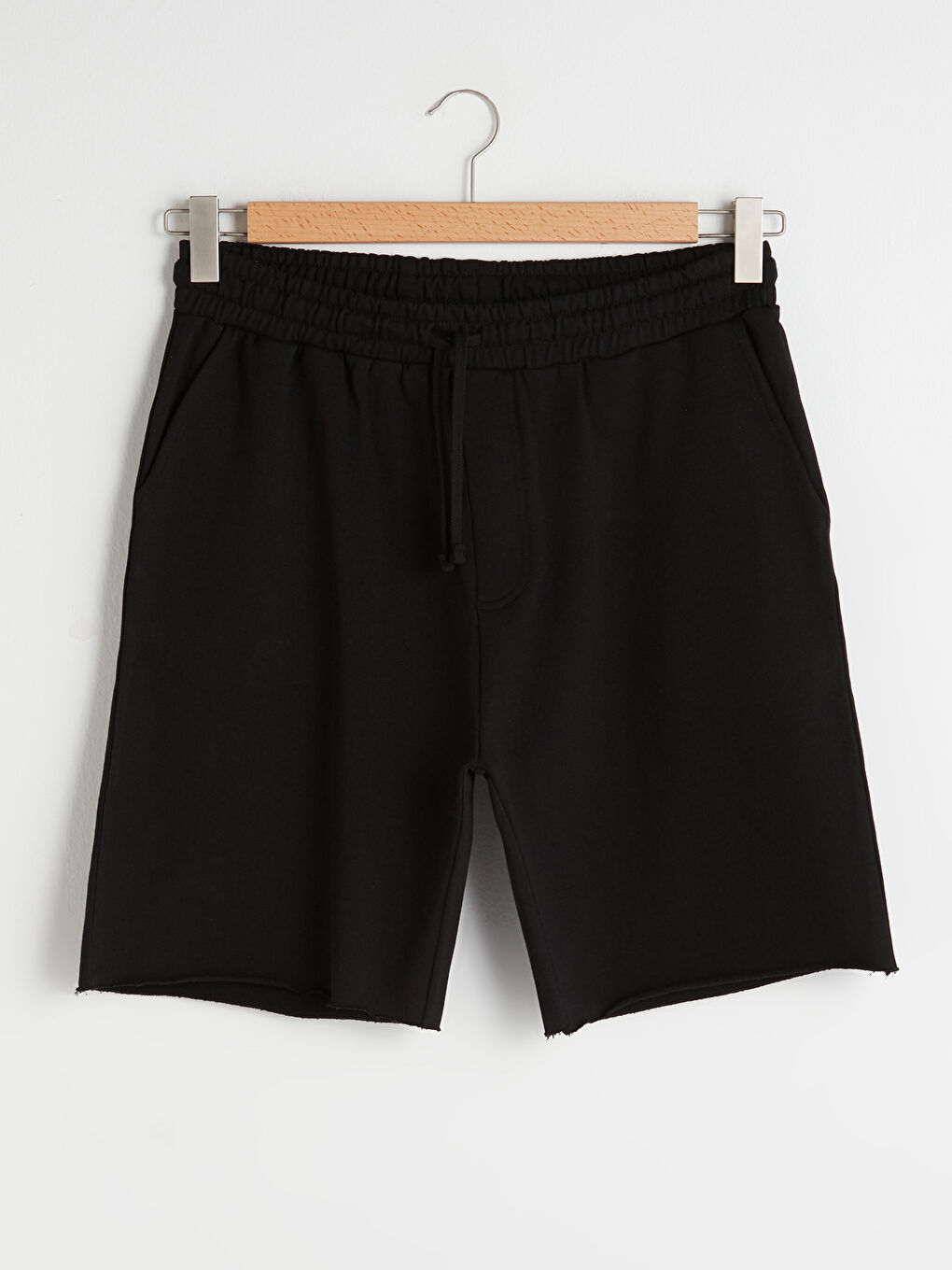 Siyah Standart Kalıp Beli Bağlama Detaylı Erkek Şort-6