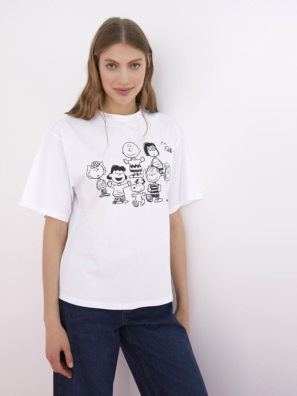 Crew Neck Peanuts Characters Printed Short Sleeve Cotton Women T-Shirt