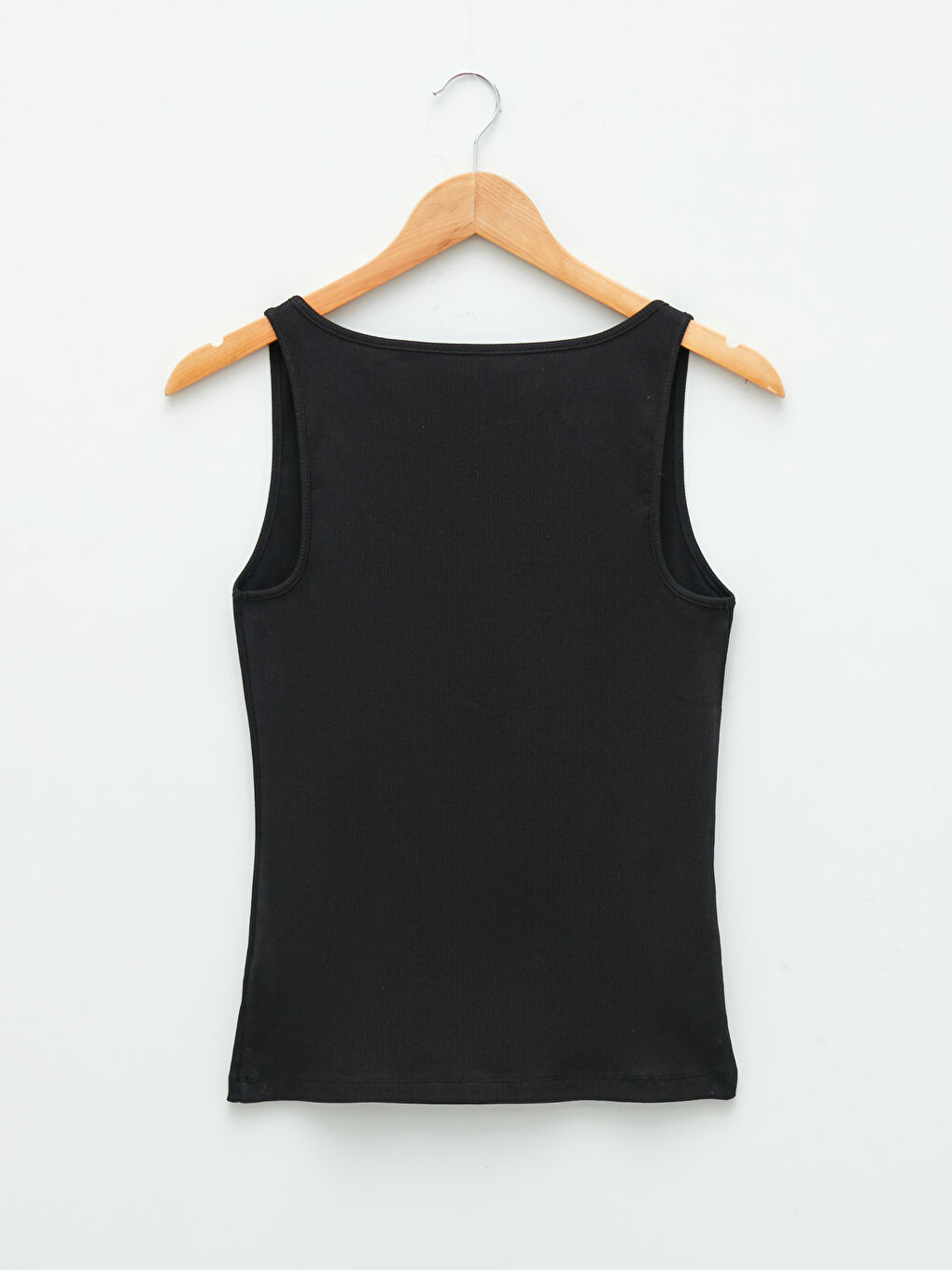 Siyah U Yaka Nakışlı Askılı Kadın İç Giyim Atlet-6