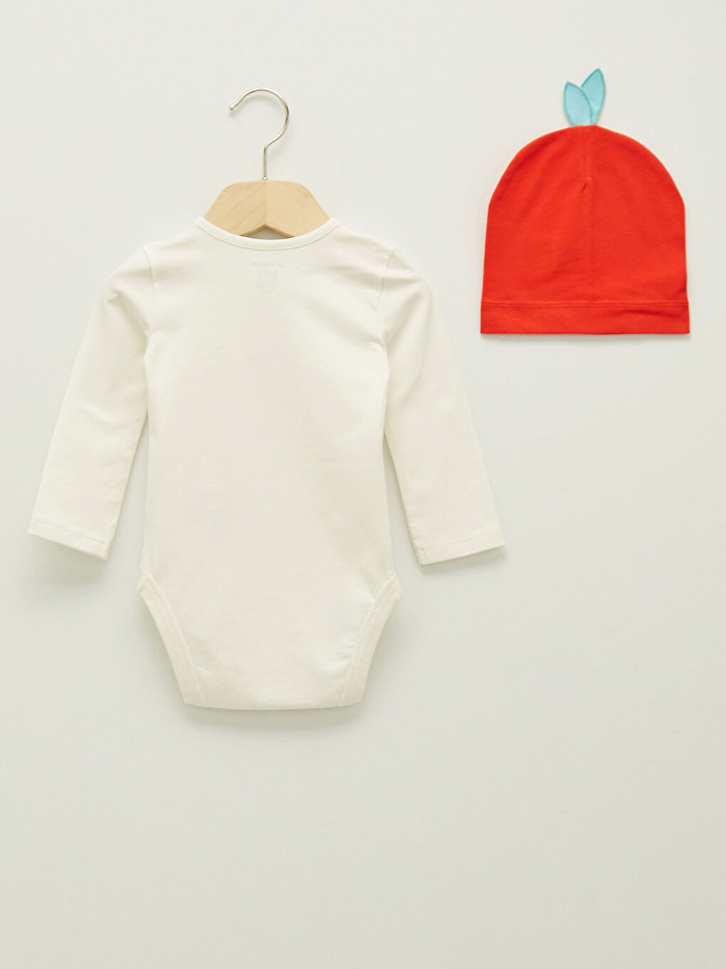 Ekru Bisiklet Yaka Uzun Kollu Baskılı Unisex Bebek Çıtçıtlı Body Pantolon ve Bere 3'lü Takım-4