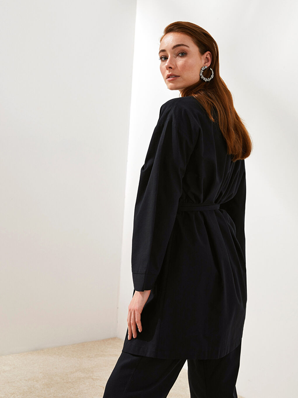 Siyah Cep Detaylı Geniş Kollu Bağlama Detaylı Oversize Kadın Kimono-10